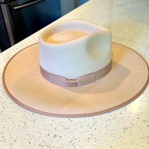 Lack of colour ivory rancher